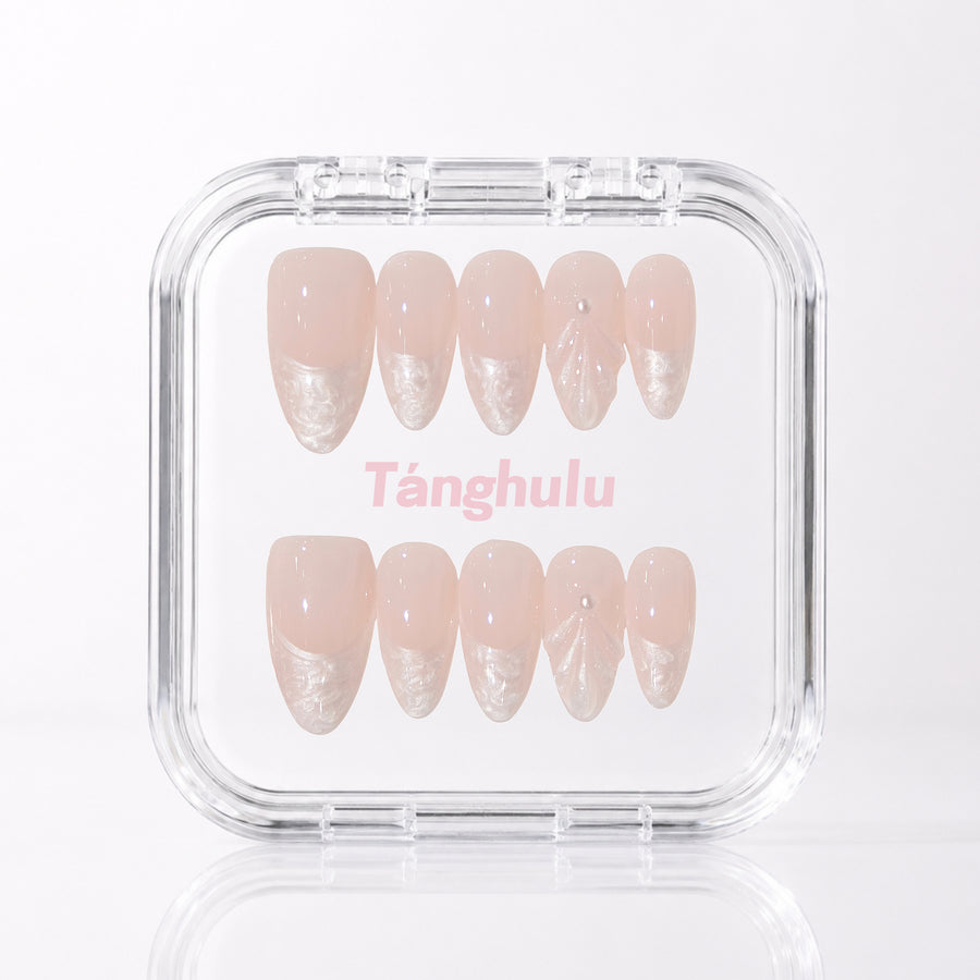 Seashell — Medium Almond press-on nails in Tanghulu acrylic case