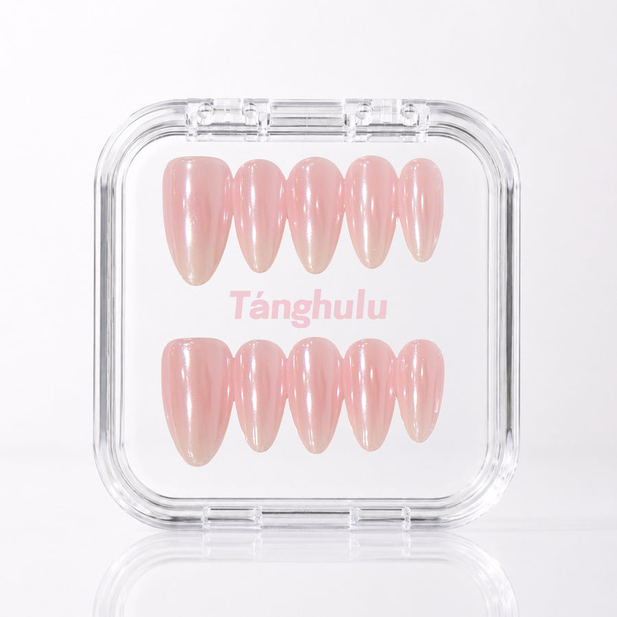 Vanilla (chrome) — Medium Almond press-on nails in Tanghulu acrylic case