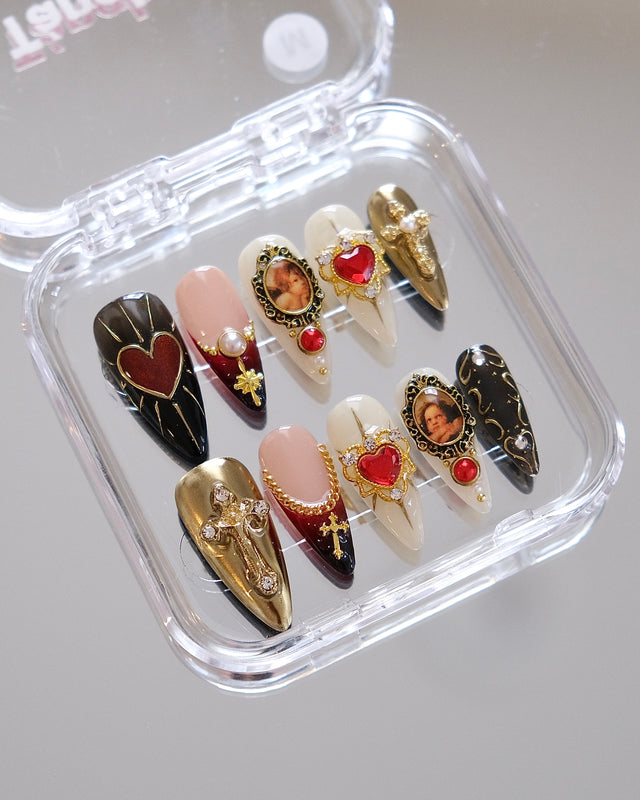 Royal Cameo